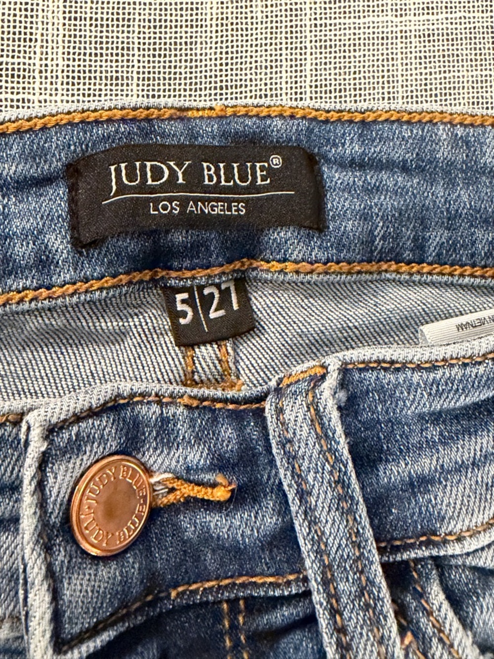 Judy Blue Bootcut Jeans Distressed Raw Hem Mid Rise 5/27 - Picture 5 of 10